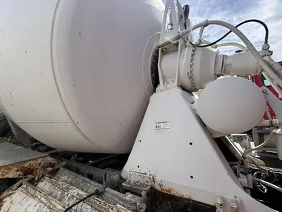 Used 2005 STERLING L9500 Concrete Mixer Trucks Kentucky US | Proxy Equipment #1388728