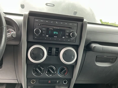 USED 2010 JEEP WRANGLER
