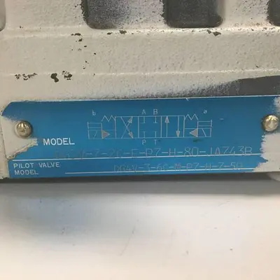 USED TOKIMEC VICKERS DG5V-7-2C-E-P7-H-80-JA743B