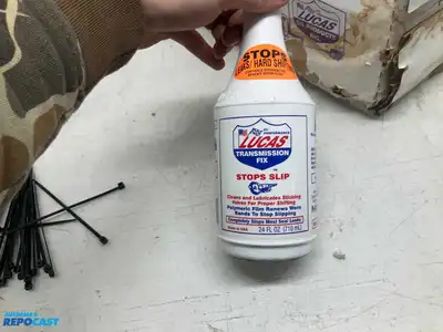 Lot of (9) bottles of Lucas 24oz transmission fix