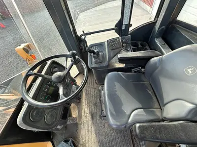 USED 2005 JOHN DEERE 544J