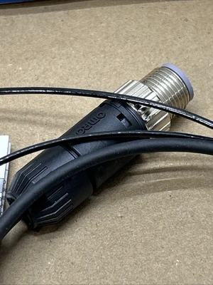 NEW Omron E2EC-C1R5D1-M1J