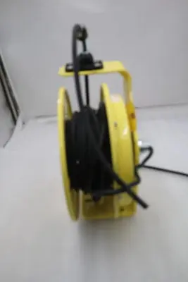 CONDUCTIX WAMPFLER 121160302511 / 1075128301002 125V 10A 1250W NEMA 2 #4195