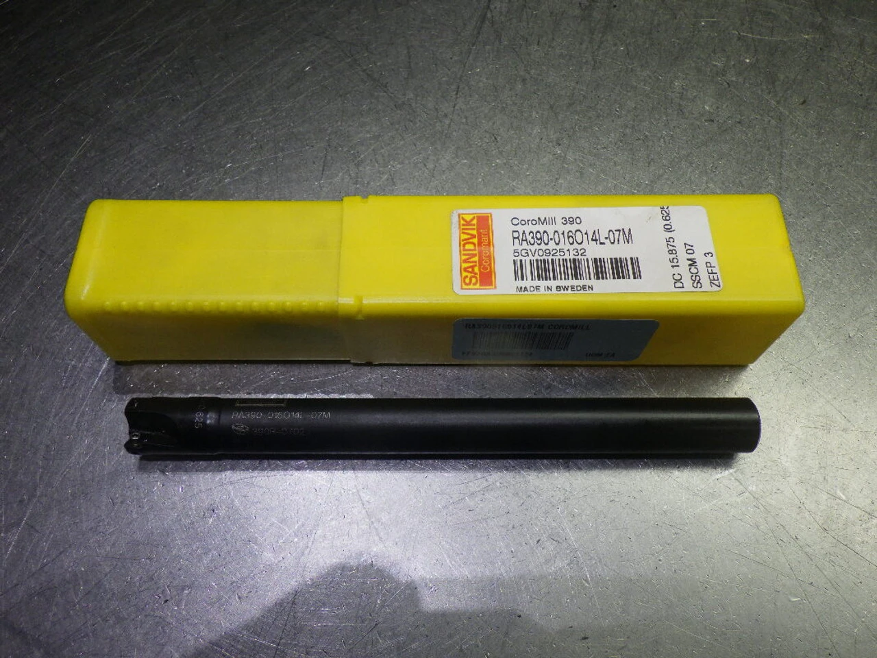 Sandvik 5/8" 3 Flute Coolant Thru Endmill 9/16" Shank RA390-016014L-07M (LOC2403B)