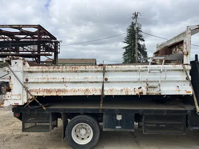 Used _UNKNOWN_ _UNKNOWN_ Hooklifts & Roll-Offs Oregon US | KNM Equipment Sales & Service #1363738