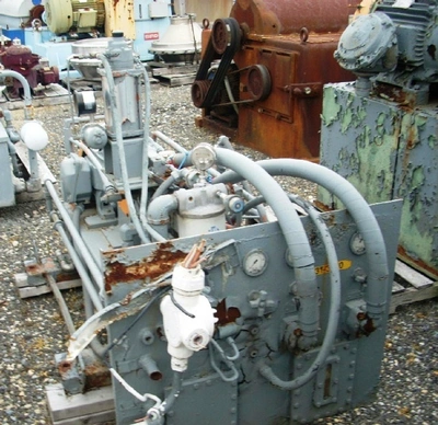 Western States 40 x 24 Quadramatic perforate basket centrifuge, 316SS.