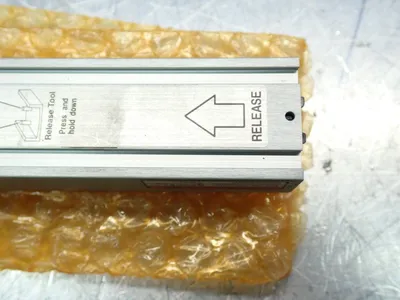NEW KEYENCE PJV22