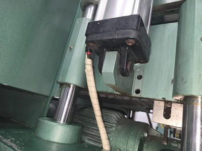 8" x 50" Conair/Metaplast Cleated Puller, Model PC8-50SP