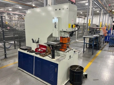 Pre-owned FABMASTER PUNCHING MACHINE  220 TON capacity