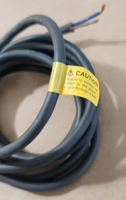 USED Omron E2K-X15MY1
