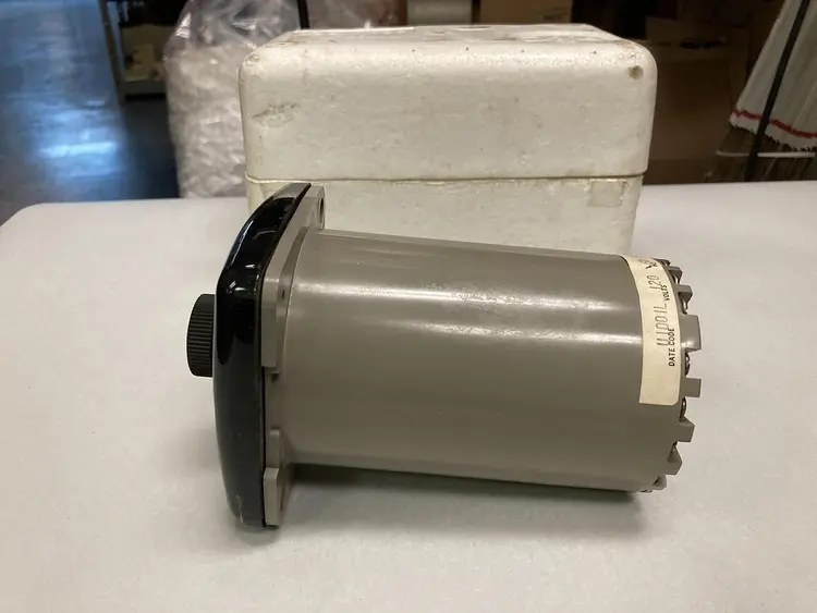 New | in-Stock ATC 305E007A10PX Timers | Surplus Asset Holdings #1226791