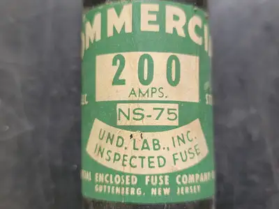 USED COMMERCIAL ENCLOSED FUSE NS-75