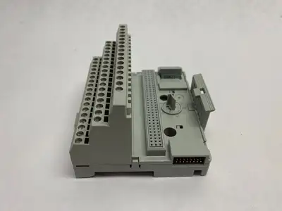 USED ALLEN-BRADLEY SER A FLEX I/O TERMINAL BASE