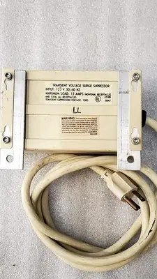 ISOBAR IB-4 NOISE FILTER AND SURGE SUPPRESSOR
