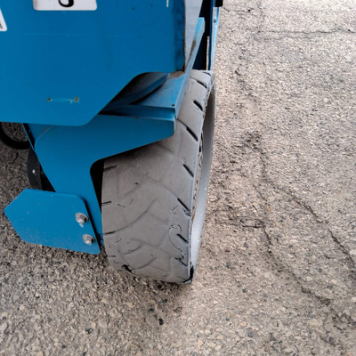 USED 2022 Genie GS-3246
