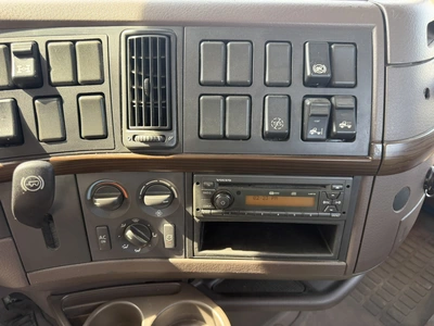 Used 2013 VOLVO VNL Conventional trucks Indiana US | Miedema Asset Management Group #1414619