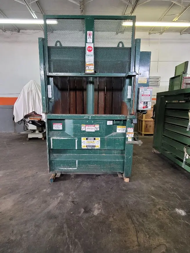 2006 Wastequip 60” Vertical Baler (In Miami)