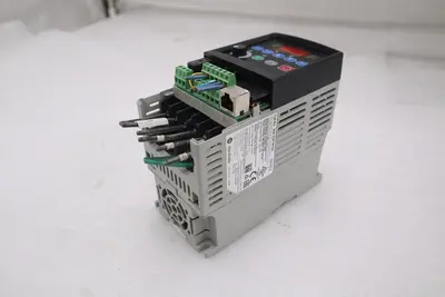 Allen Bradley 22A-D2P3N104/A PowerFlex 4 AC Drive 480V 3Ph 1HP 2.3A STOCK H90A