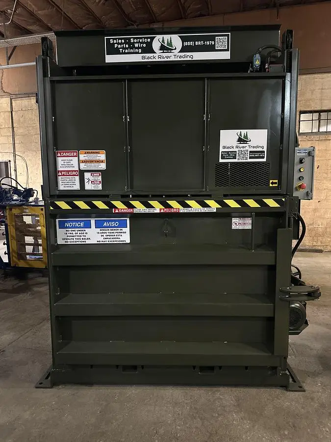 USED HARMONY M60CB VERTICAL BALER