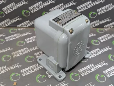 General Electric CR2962F2B Surface Mount Plugging Switch 40-140 RPM New NIB