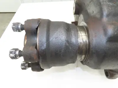 Toyota 14110-12181-71 Forklift Right Front Drive Axle & Motor 5-Lug Off 5FBE15