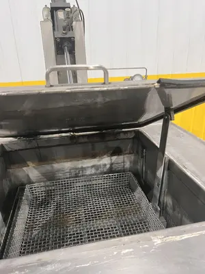 USED LEWIS WR-2524