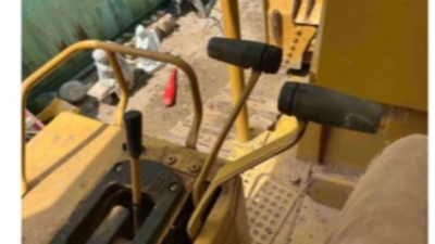 USED 2000 Caterpillar D4H II