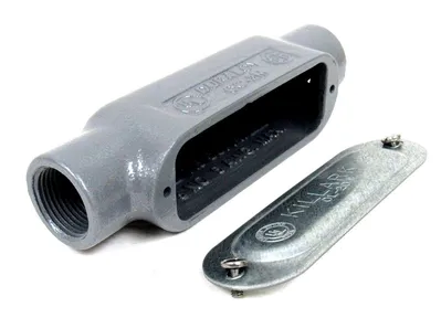 NEW LOT OF 5 HUBBELL OC-2MCG CONDUIT BODY OC2MCG 3/4"