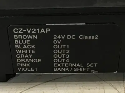 USED KEYENCE CORP CZ-V21AP