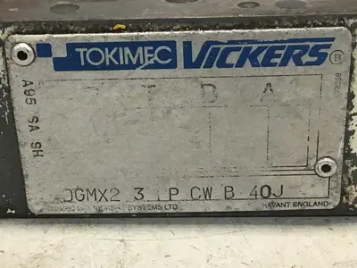 USED TOKIMEC DGMX2-3-PP-CW-B-40J