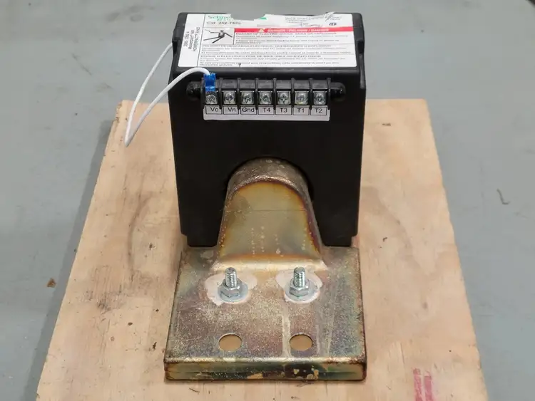 Used SCHNEIDER ELECTRIC 252-7563 Transformers British Columbia CA | Lenmark #265025