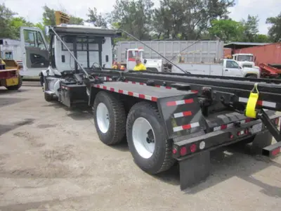 Used INTERNATIONAL PROSTAR PREMIUM ROLL-OFF TRUCK Rolloff Trucks Florida US | USA Transequipment #1542555