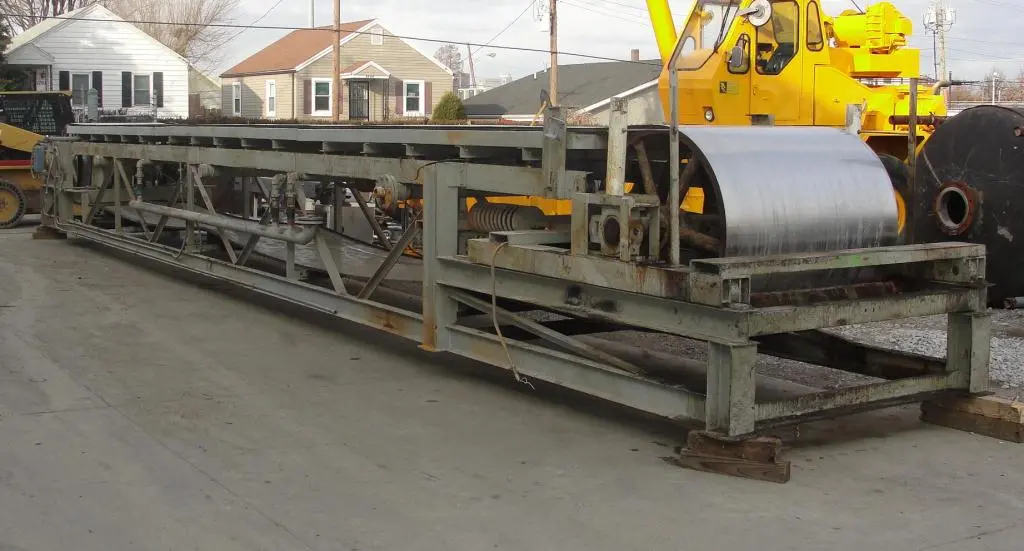 SPC4925  Flaker Sandvik belt flaker 47.5" width, 40' length, Stainless Steel Contact Parts