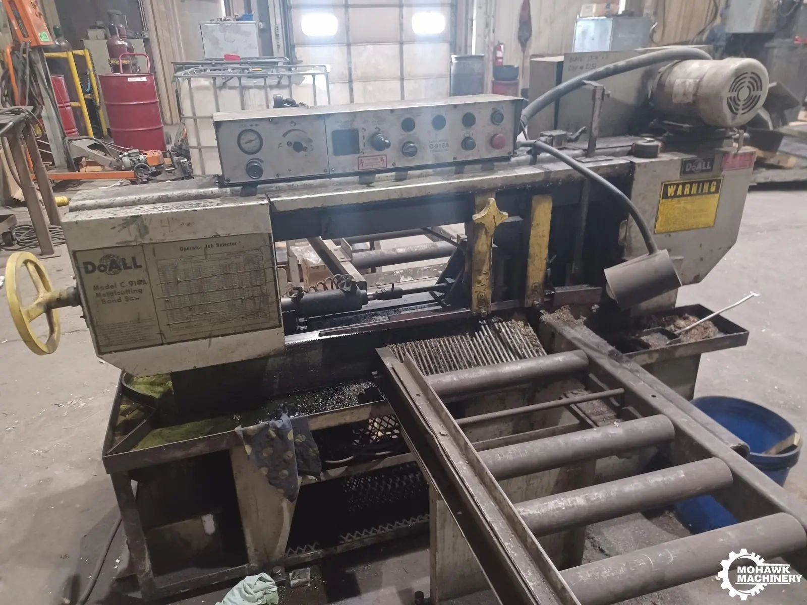 9" x 16" DOALL "C-916A" HORIZONTAL BAND SAW w/POWER CLAMPING VISE - CONVEYORS