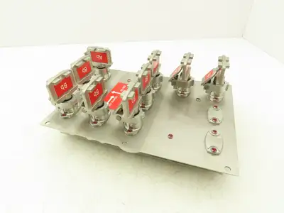 Allen Bradley 440T-MKEXE22ABBBBBBBBBBBBBBBBB 9 Key Interlock Exchange Switch