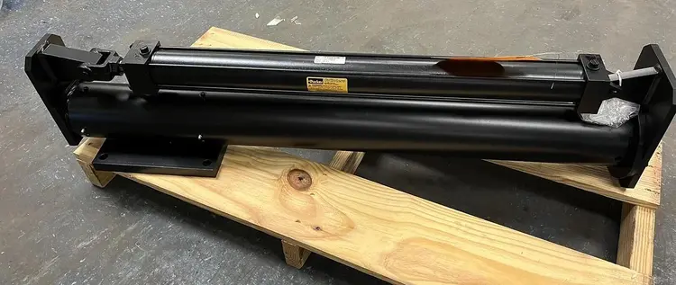 New | in-Stock FIFE M-7202-30 Cylinders | Surplus Asset Holdings #1206416