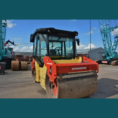 2011 Dynapac CC 424HF Packer