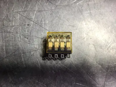 NEW IDEC RH4B-UL
