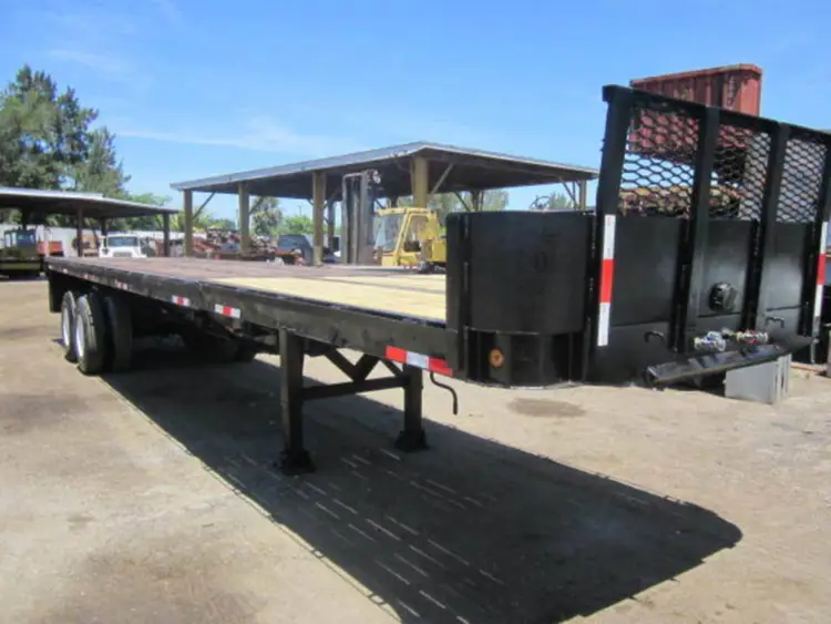 New | in-Stock A PLUS 40′-65′ EXTENDABLE FLATBED TRAILER Flatbed Trailers Florida US | USA Transequipment #1542554