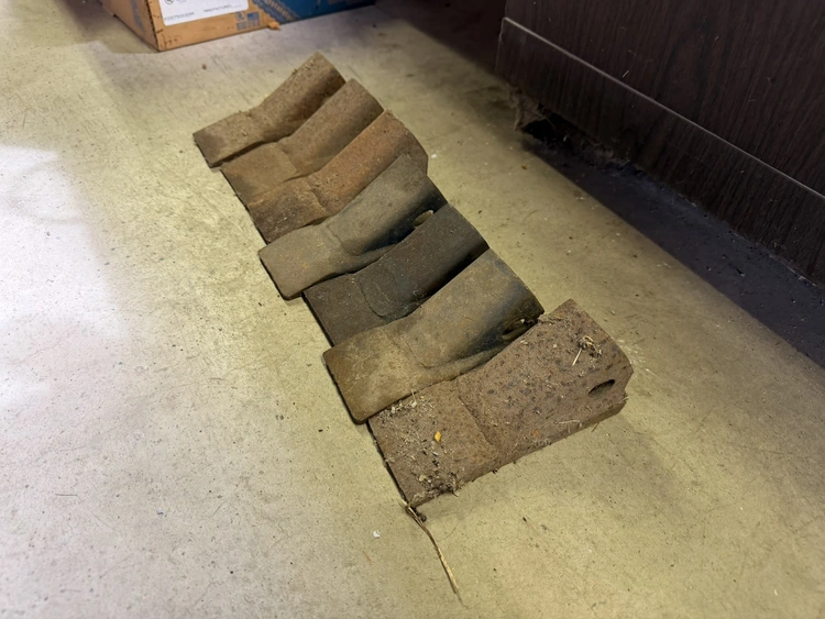 Used _UNKNOWN_ _UNKNOWN_ Construction Equipment Parts Michigan US | Miedema Asset Management Group #1082670