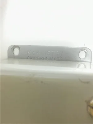 Self Locking Momentary Push Button Switch Station