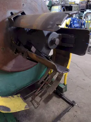 10,000 LB X 30" SESCO MODEL 55-387 MOTORIZED COIL REEL UNCOILER: STOCK #18543