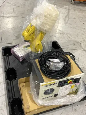 New | in-Stock FANUC LR Mate 200iD/7L , R-30iB Mate Plus Controller, Pendant Robots Michigan US | Maverick Industrial Sales #1395339