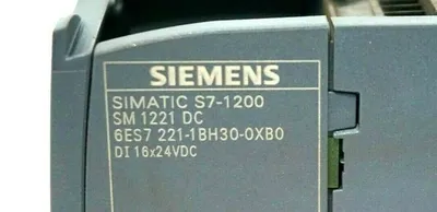 NEW SIEMENS 6ES7-221-1BH30-0XB0 INPUT MODULE 6ES72211BH300XB0