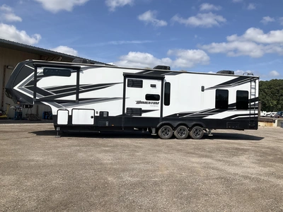 Used 2022 GRAND DESIGN MOMENTUM Campers, Caravans, Motorhomes Michigan US | Miedema Asset Management Group #1366695