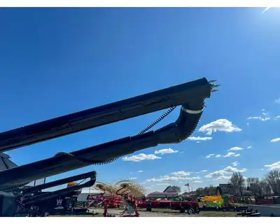 Used PATRIOT _UNKNOWN_ Seed Tenders Iowa US | Keast Enterprises #1360395