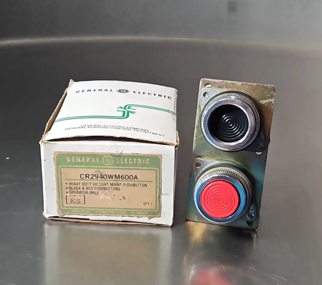 General Electric CR2940WM600A Push Button. Loc4C17