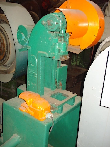Used BENCHMASTER _UNKNOWN_ O.B.I. Presses Florida US | Holland Machinery Co. #944153