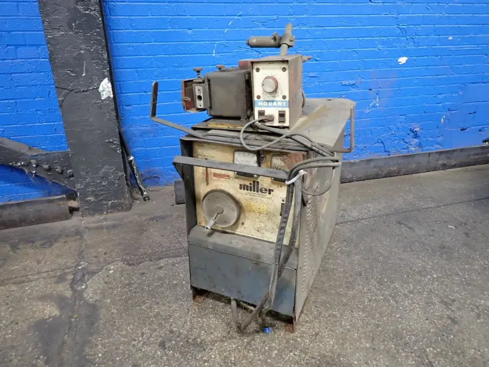 USED MILLER CP300