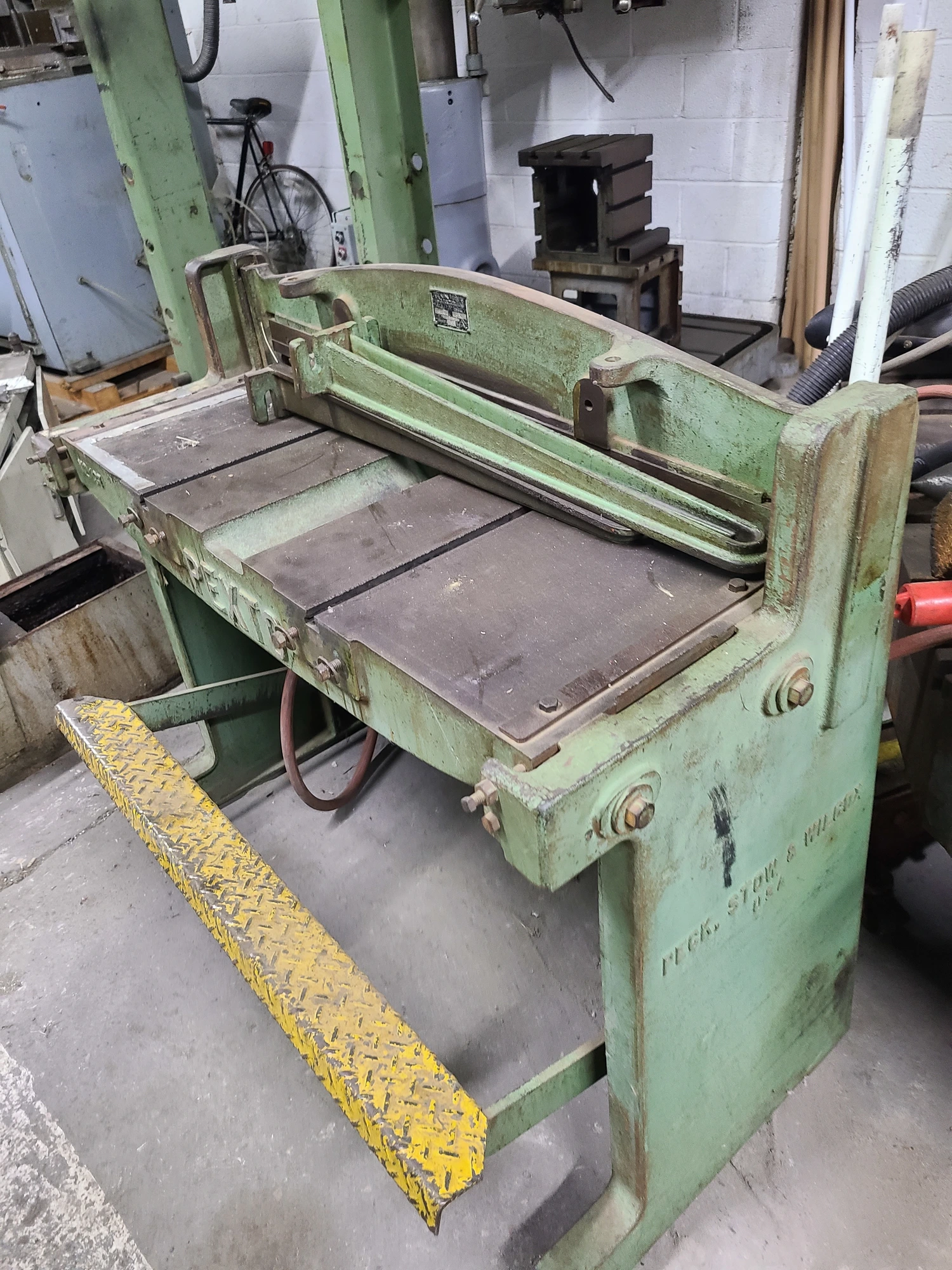 Used PEXTO shear 36x16 gauge | SHEAR